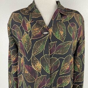 Christie & Jill Button Down Shirt Size L EUC